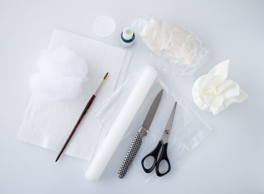 Інструменти для виготовлення банта з мастики